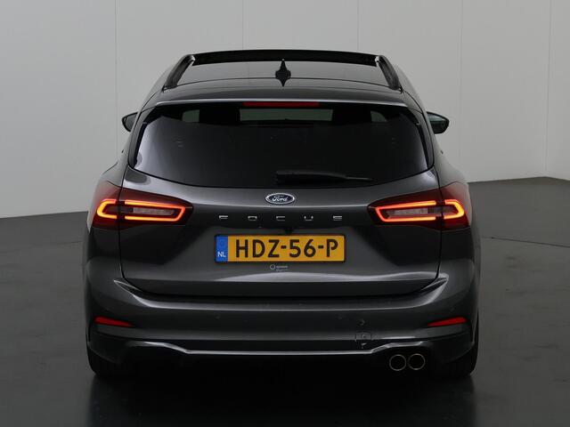 Ford FOCUS 1.0 EcoBoost Hybrid ST Line | Panoramadak | Parkeercamera | Winterpakket | Cruise Control Adaptief | Dodehoekdetectie | Navigatie |