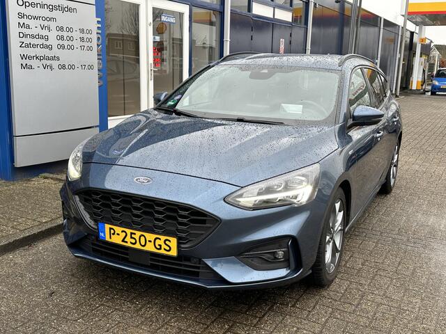 Ford FOCUS Wagon 125PK EcoBoost Hybrid ST Line Business | Head up | Trekhaak | Winterpack | Clima | Keyless | Cruise | AR camera