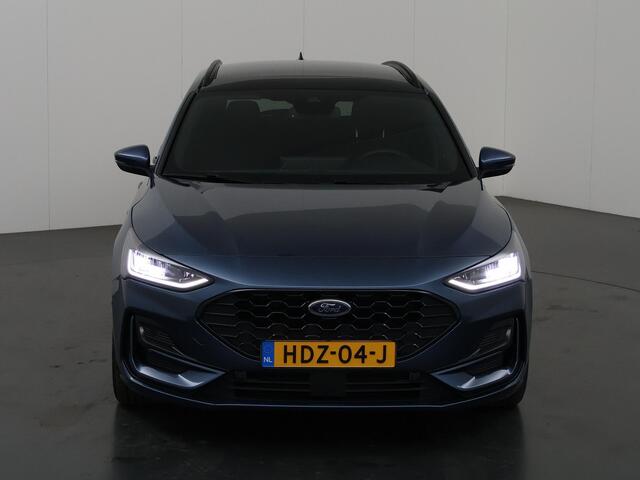 Ford FOCUS 1.0 EcoBoost Hybrid ST Line | Winterpakket | Cruise Control Adaptief | Parkeercamera | Navigatie |