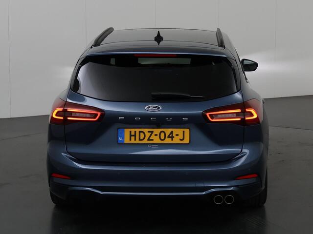 Ford FOCUS 1.0 EcoBoost Hybrid ST Line | Winterpakket | Cruise Control Adaptief | Parkeercamera | Navigatie |