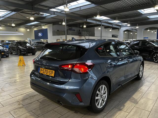 Ford FOCUS EcoBoost 100 pk Connected | Camera | Navi | Airco | LED | Apple Carplay | 4 seiz. banden | 100% dealer onderh.