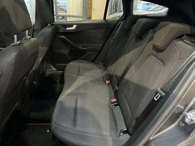 Ford FOCUS Wagon EcoBoost 125PK Hybrid ST Line | Pano I AGR stoelen I Sync4 I Camera I All season I fabr. gar. tm 08-2027