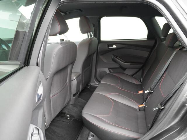Ford FOCUS Wagon 1.0 | 127.405 KM | Airco | Trekhaak |
