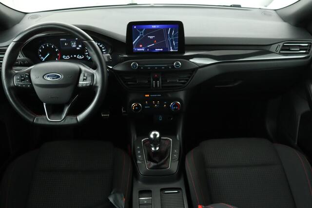 Ford FOCUS 1.0 EcoBoost ST Line | Panoramadak | Adaptive cruise | Camera | Carplay | Airco | Navigatie | Full LED | PDC | Bluetooth