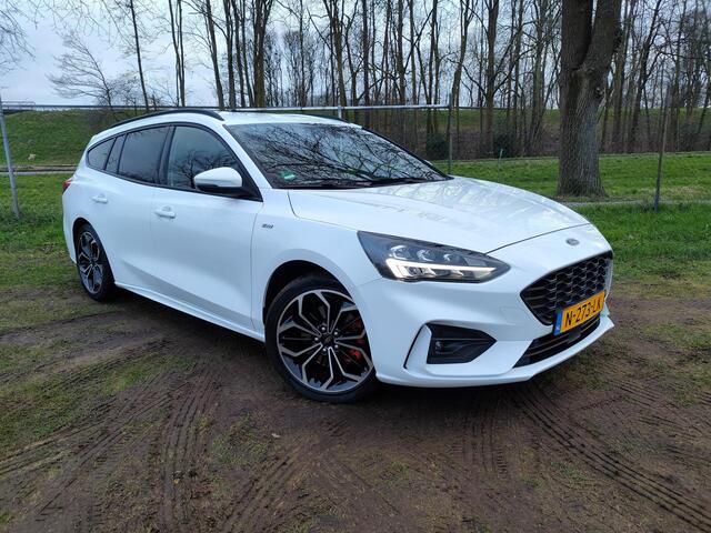 Ford FOCUS Wagon 1.0 EB 125PK ST Line X Business | LED | AGR-STOELEN | CAMERA | WINTERPACK |