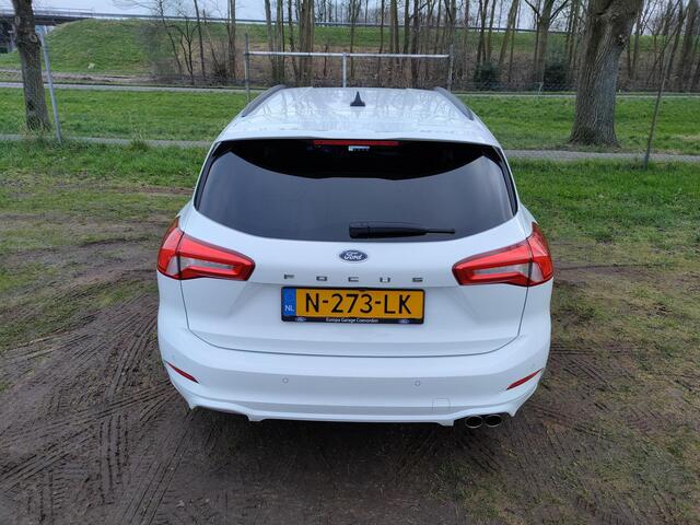 Ford FOCUS Wagon 1.0 EB 125PK ST Line X Business | LED | AGR-STOELEN | CAMERA | WINTERPACK |