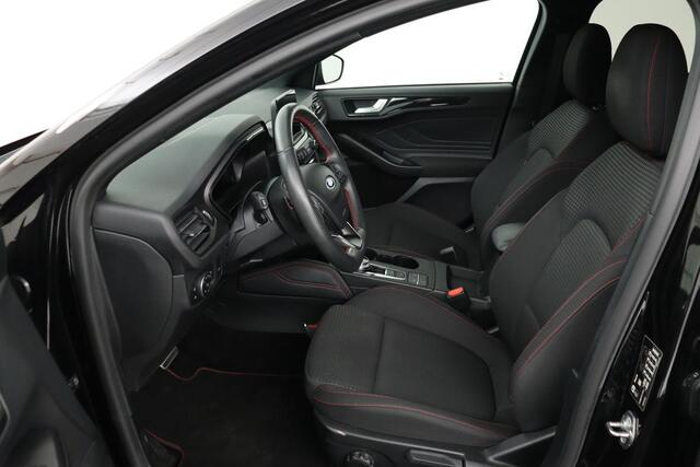 Ford FOCUS 1.5 EcoBoost ST Line | Camera | Carplay | Full LED | Keyless | Navigatie | Climate control | Sportstoelen | Cruise control