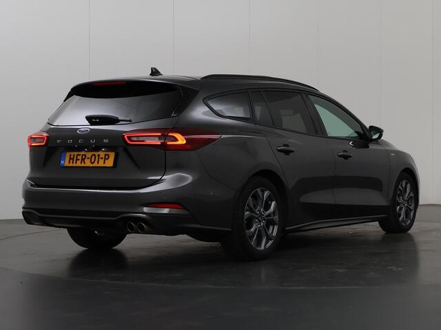 Ford FOCUS 1.0 EcoBoost Hybrid ST Line | Panoramadak | Parkeercamera | Winterpakket | Cruise Control Adaptief | Dodehoekdetectie | Navigatie |