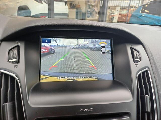 Ford FOCUS Wagon 1.0 Titanium | Winter Pack | Navigatie | Camera
