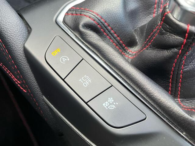 Ford FOCUS Wagon 1.0 EcoBoost Hybrid 155 PK ST Line X Business | Pano | Adaptive cruise | Stuur verwarming
