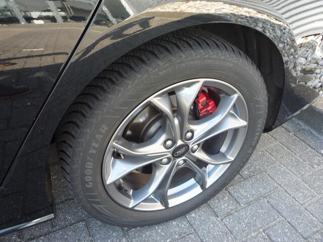 Ford FOCUS 1.5 Turbo (150Pk) ST-Line X Navi Tr. Haak Géén Afleverkosten
