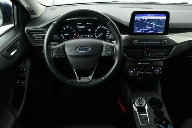 Ford FOCUS 1.0 EcoBoost Titanium | Stoel & stuurverwarming | Trekhaak | Adaptive cruise | B&O Sound | Full LED | Camera | Side Assist | Carplay | Navigatie | Keyless
