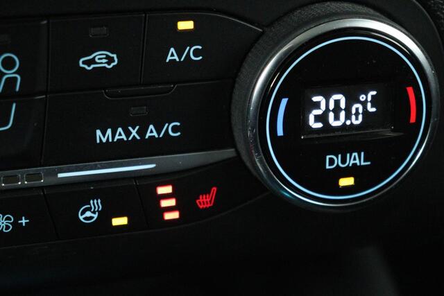 Ford FOCUS 1.0 EcoBoost Titanium | Stoel & stuurverwarming | Trekhaak | Adaptive cruise | B&O Sound | Full LED | Camera | Side Assist | Carplay | Navigatie | Keyless