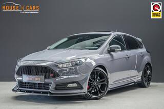 ford-focus-st-3-2.0-250pk-performan