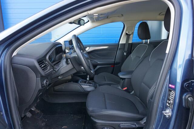 Ford FOCUS Wagon 1.5 EcoBlue Titanium Business | Winter Pack | Camera | Trekhaak |