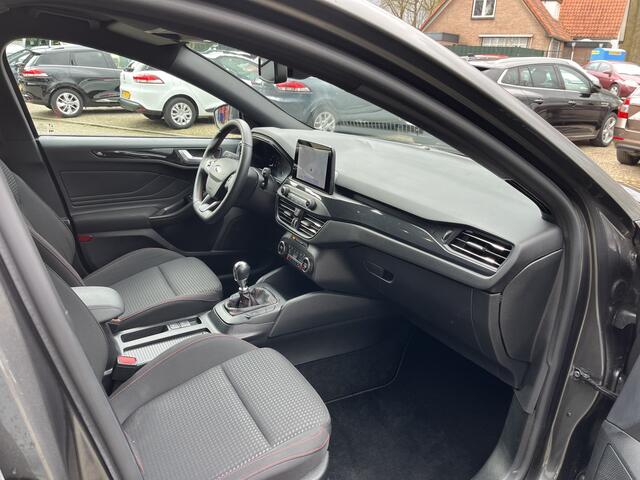 Ford FOCUS Wagon 1.0 EcoBoost Hybrid ST Line Winterpack