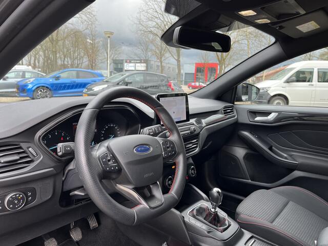 Ford FOCUS Wagon 1.0 EcoBoost Hybrid ST Line Winterpack
