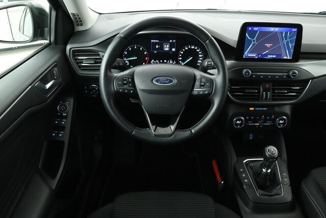 Ford FOCUS 1.0 EcoBoost Titanium | Trekhaak | Camera | Full LED | Navigatie | Keyless | Park Assist | Climate control | Getint glas
