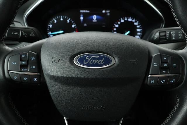 Ford FOCUS 1.0 EcoBoost Titanium | Trekhaak | Camera | Full LED | Navigatie | Keyless | Park Assist | Climate control | Getint glas