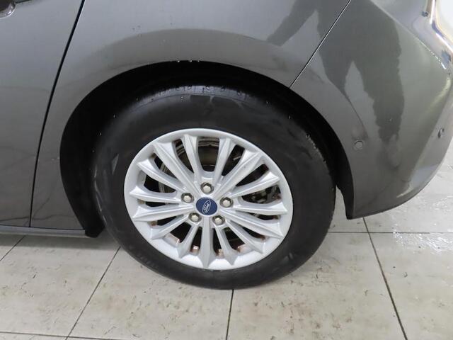 Ford FOCUS 125pk EcoBoost Titanium Navi Camera Winter Parking pack Adaptive Cruise Keyless 5drs