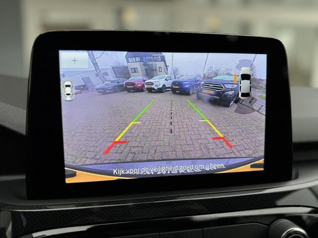 Ford FOCUS 125pk EcoBoost Titanium Navi Camera Winter Parking pack Adaptive Cruise Keyless 5drs