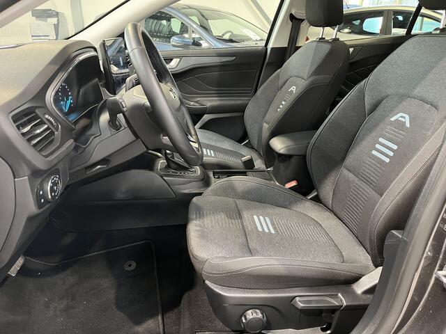 Ford FOCUS Wagon EcoBoost Hybrid 155 pk Active | Pano | Winter Pack | Camera | Adapt. cruise | Camera | Draadloos Apple Carplay |