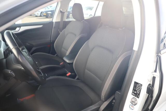 Ford FOCUS Wagon 1.0 EcoBoost Trend Edition Business 101PK Trekhaak Navigatie Carplay Android Cruise Rijstrooksensor 16 inch LMV