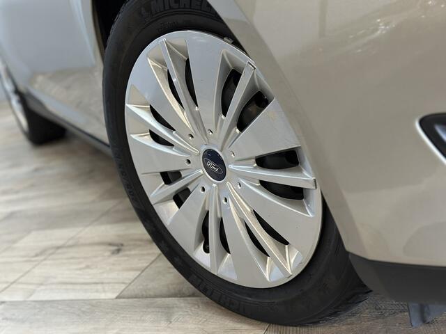 Ford FOCUS Wagon 1.5 TDCI Lease Edition 68.000 KM | Automaat | Airco | Cruise Control | Camera | Navigatie | Apple Carplay | Isofix | NAP |