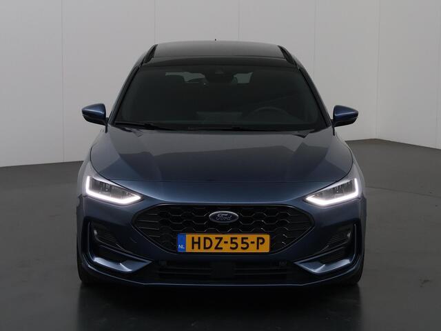 Ford FOCUS 1.0 EcoBoost Hybrid ST Line | Panoramadak | Parkeercamera | Winterpakket | Cruise Control Adaptief | Dodehoekdetectie | Navigatie |