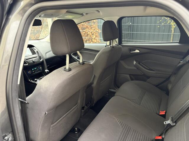 Ford FOCUS Wagon 1.0 Titanium / NAVI / CRUISE / AIRCO ECC / STUURVERWARMING / PDC / 151dkm!