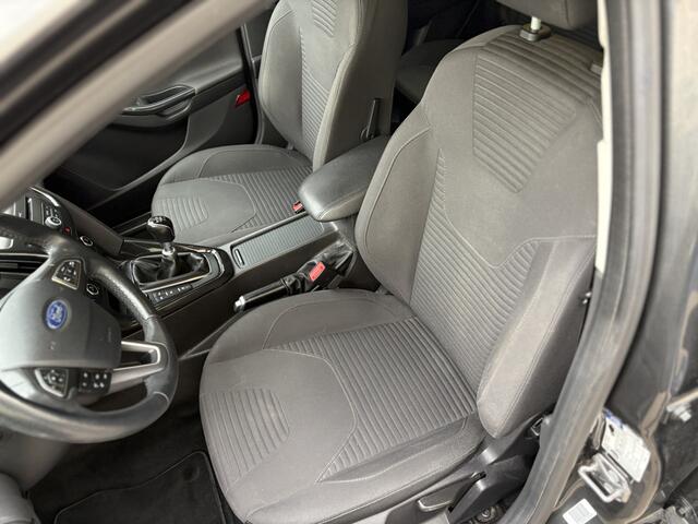 Ford FOCUS Wagon 1.0 Titanium / NAVI / CRUISE / AIRCO ECC / STUURVERWARMING / PDC / 151dkm!