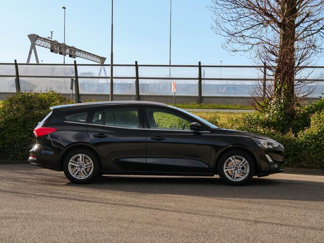 Ford FOCUS Wagon 1.0 EcoBoost Trend Edition Business | CAMERA | WINTERPACK | CARPLAY |