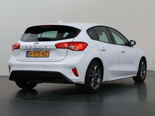 Ford FOCUS 1.0 EcoBoost ST Line Business | Cruise Control | Airco | Keyless Go | Navigatiesysteem