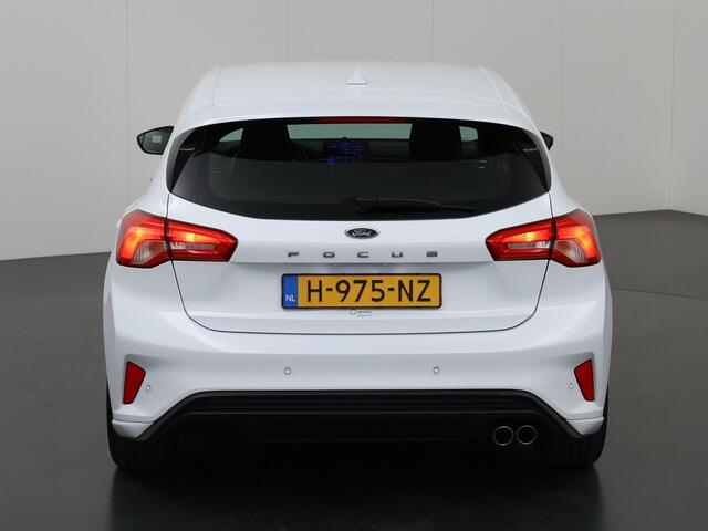 Ford FOCUS 1.0 EcoBoost ST Line Business | Cruise Control | Airco | Keyless Go | Navigatiesysteem