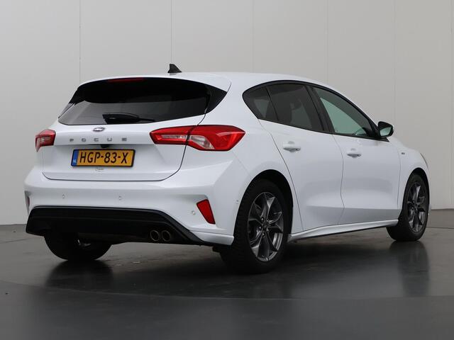 Ford FOCUS 1.0 EcoBoost Hybrid ST Line Business | Cruise control Adaptief | Winterpack | Full LED Koplampen | Parkeercamera | Navigatie | Climate control