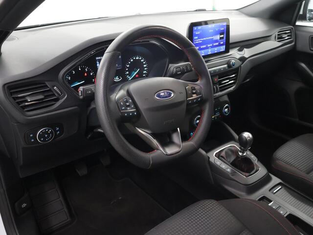 Ford FOCUS 1.0 EcoBoost Hybrid ST Line Business | Cruise control Adaptief | Winterpack | Full LED Koplampen | Parkeercamera | Navigatie | Climate control