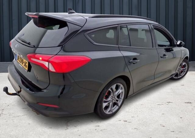 Ford FOCUS Wagon 1.5 EcoBoost ST Line X Business (150 PK) 1e-Eig & Dealer-Onderh. BOVAG-Garantie. NL-Auto. Trekhaak, Navigatie/Apple-Carplay/Android-Auto, Cruisecontrol, Keyless-Entry/Start, Parkeersensoren-V+A, Achteruitrijcamera, Elek.-Achterklep, Sportstoelen, DA