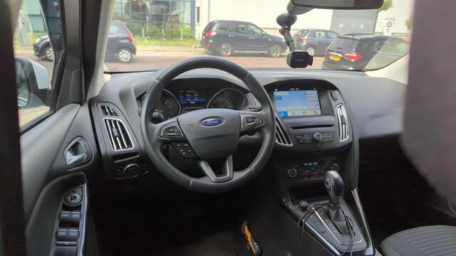 Ford FOCUS 1.5 EcoBoost 150pk Titanium Climat Apple Carplay Voorruitverwarming Wagon 1e Eigenaar Dealeronderhouden