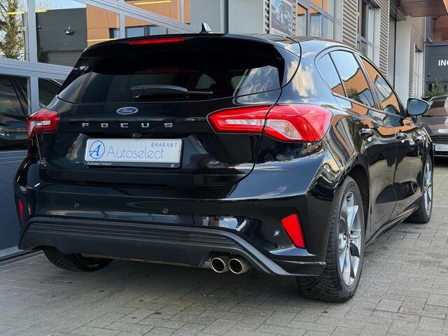 Ford FOCUS 1.0 EcoBoost ST Line Navi LED Camera