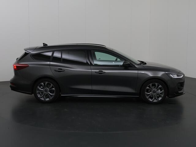 Ford FOCUS 1.0 EcoBoost Hybrid ST Line | Panoramadak | Parkeercamera | Winterpakket | Cruise Control Adaptief | Dodehoekdetectie | Navigatie |