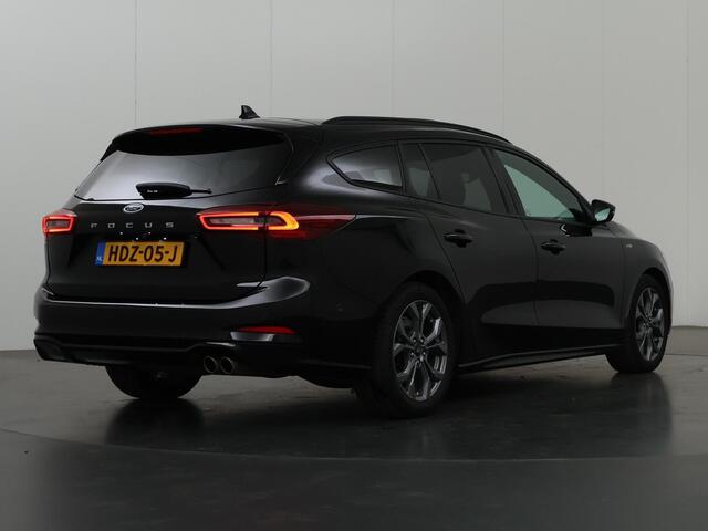 Ford FOCUS 1.0 EcoBoost Hybrid ST Line | Panoramadak | Parkeercamera | Winterpakket | Cruise Control Adaptief | Dodehoekdetectie | Navigatie |