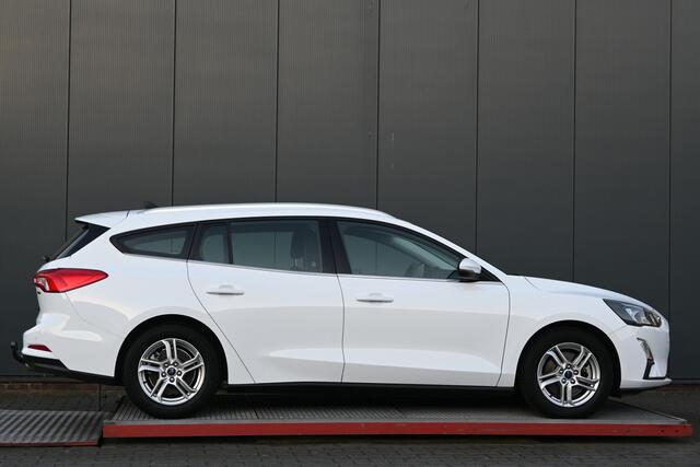 Ford FOCUS Wagon 1.0 EcoBoost Hybrid Trend Edition Business trekhaak