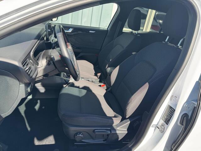 Ford FOCUS Wagon 1.0 EcoBoost ST Line Business navi