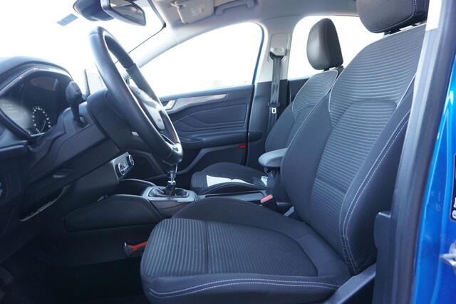Ford FOCUS 1.0 125PK EcoBoost Titanium | TREKHAAK | CLIMATE | NAVI |