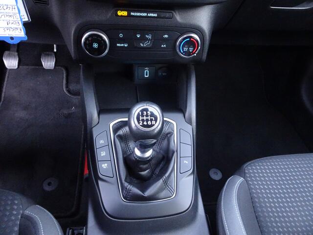 Ford FOCUS Wagon 1.0 EcoBoost Trend Edition Business Airco, navigatie, parkeersensoren voor en achter, cruise controle, licht metalen velgen, enz.