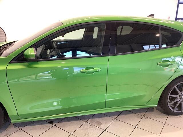 Ford FOCUS 2.3 EcoBoost ST-X | Winter Pack | Adaptive cruise control | Sper diff | Head up Display | Camera | AGR-stoelen