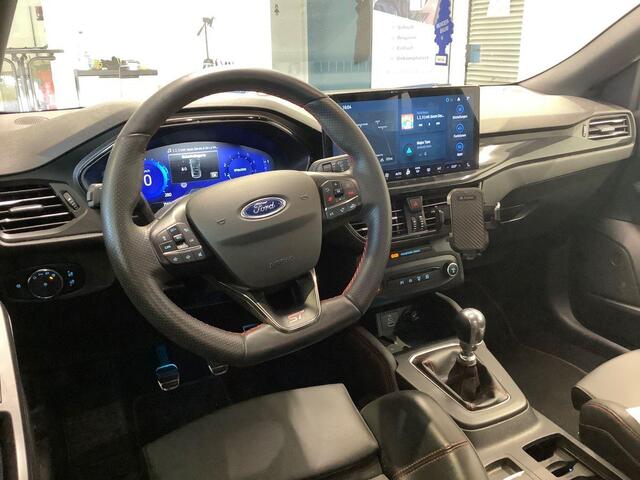 Ford FOCUS 2.3 EcoBoost ST-X | Winter Pack | Adaptive cruise control | Sper diff | Head up Display | Camera | AGR-stoelen