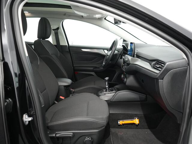 Ford FOCUS Wagon 1.0 EcoBoost Titanium Business | Pano | Winterpakket |