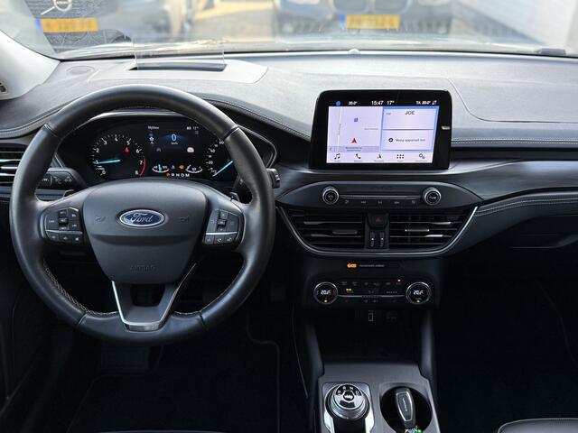 Ford FOCUS Wagon 1.5 EcoBoost Vignale | Trekhaak | Head Up | Leder | Navi | Stoelverwarming