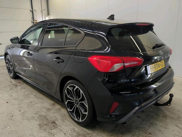 Ford FOCUS 1.0 EcoBoost ST Line Business Airco|ECC Navi Carplay PDC VA + Camera Full LED Design Pack 18" LM Velgen Trekhaak